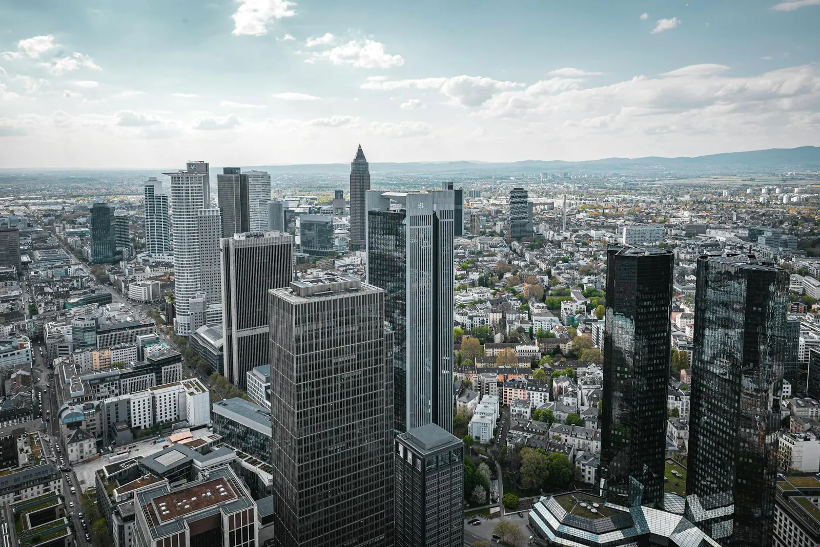 Guía exhaustiva para la constitución de una empresa en Alemania: pasos, regulaciones y consejos
