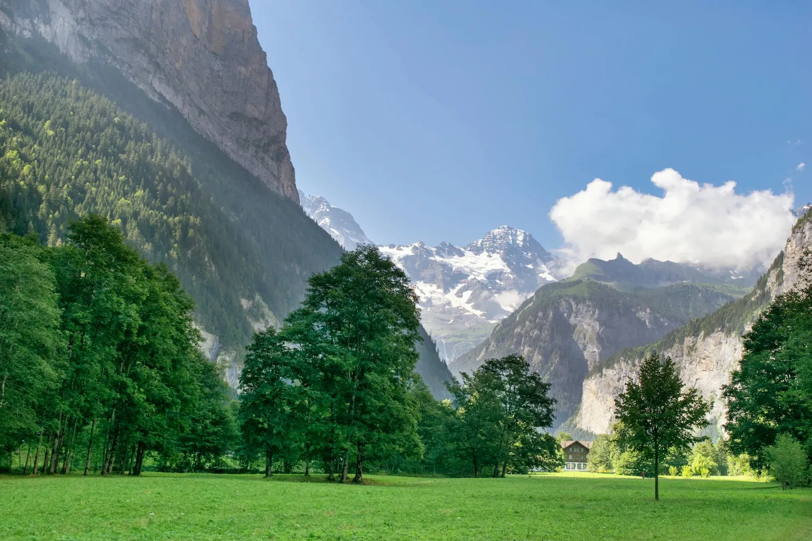 Iniciar su Negocio en Suiza - Una Guía GEOS Integral para la Expansión Global