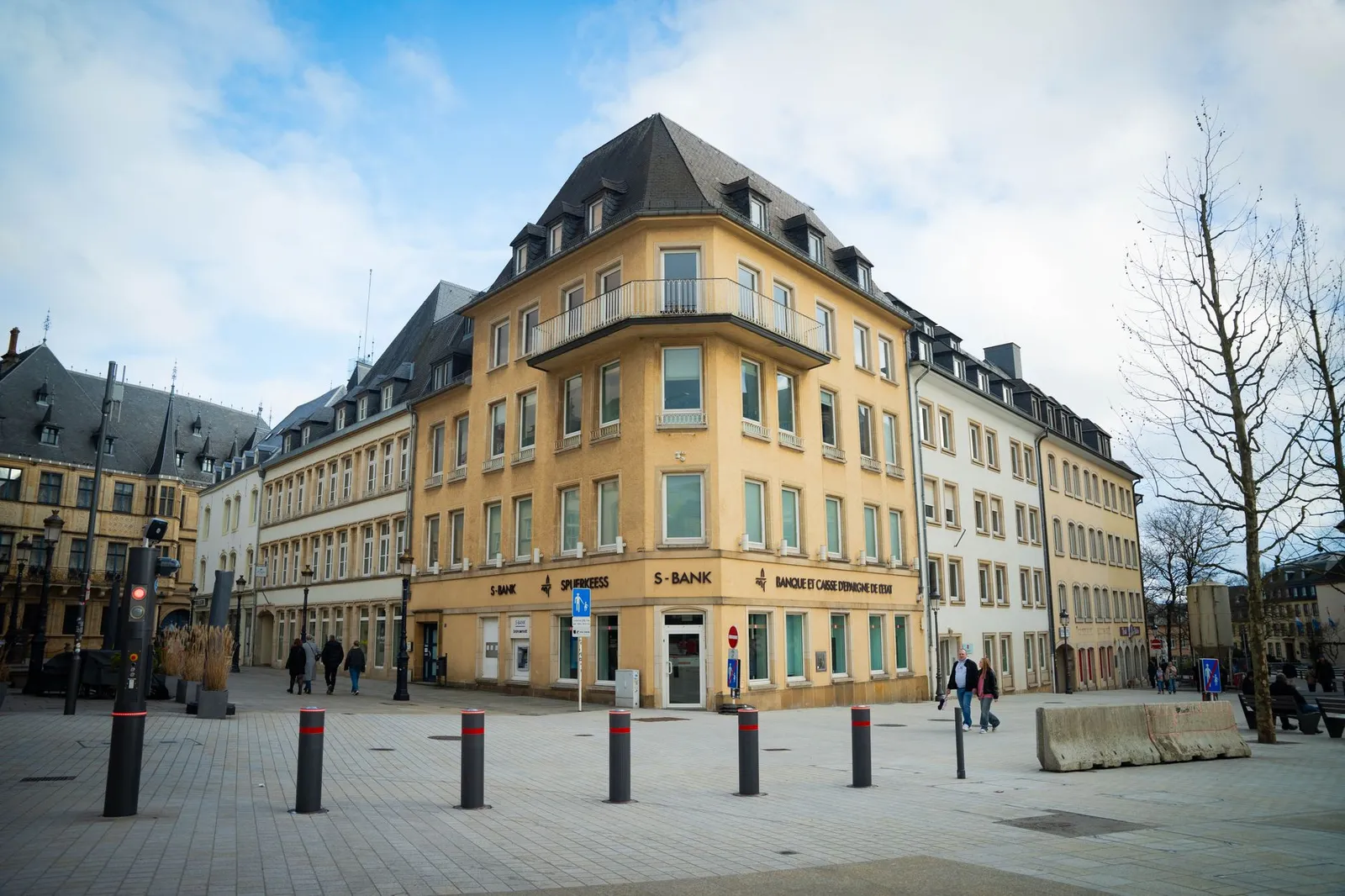 Step-by-Step Guide - How to Open a Bank Account in Luxembourg for British Non-Residents