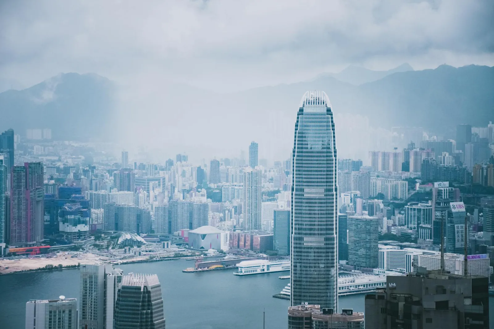Step-by-Step Guide - How to Open a Business Bank Account in Hong Kong