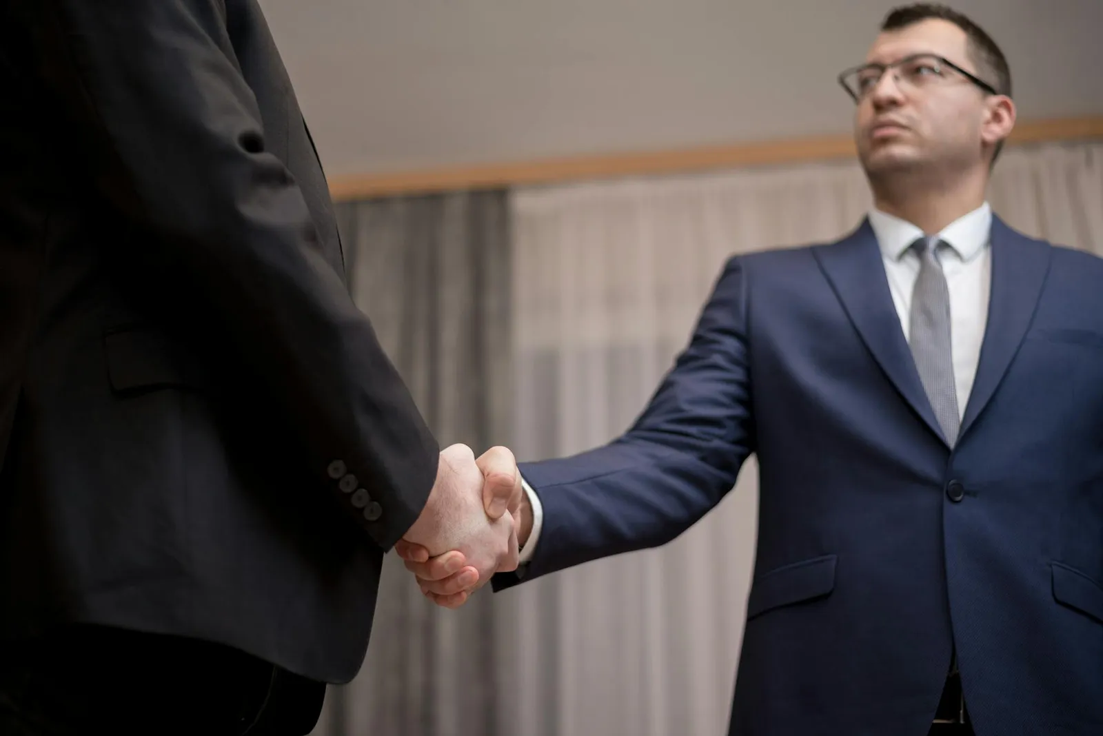 Principales razones para formar una LLC en Wyoming - Beneficios y ventajas explicadas