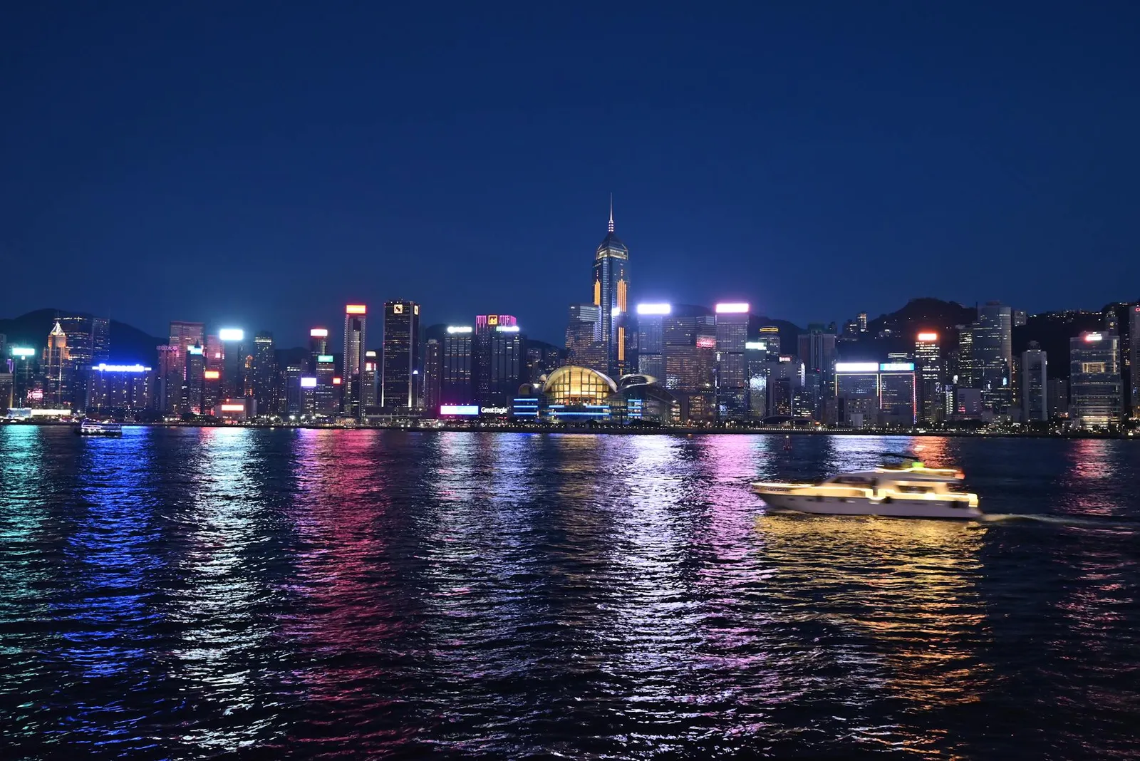 Why Choosing a Hong Kong Company with a Bank Account is Essential for Your Offshore Operation Post-Pandemic