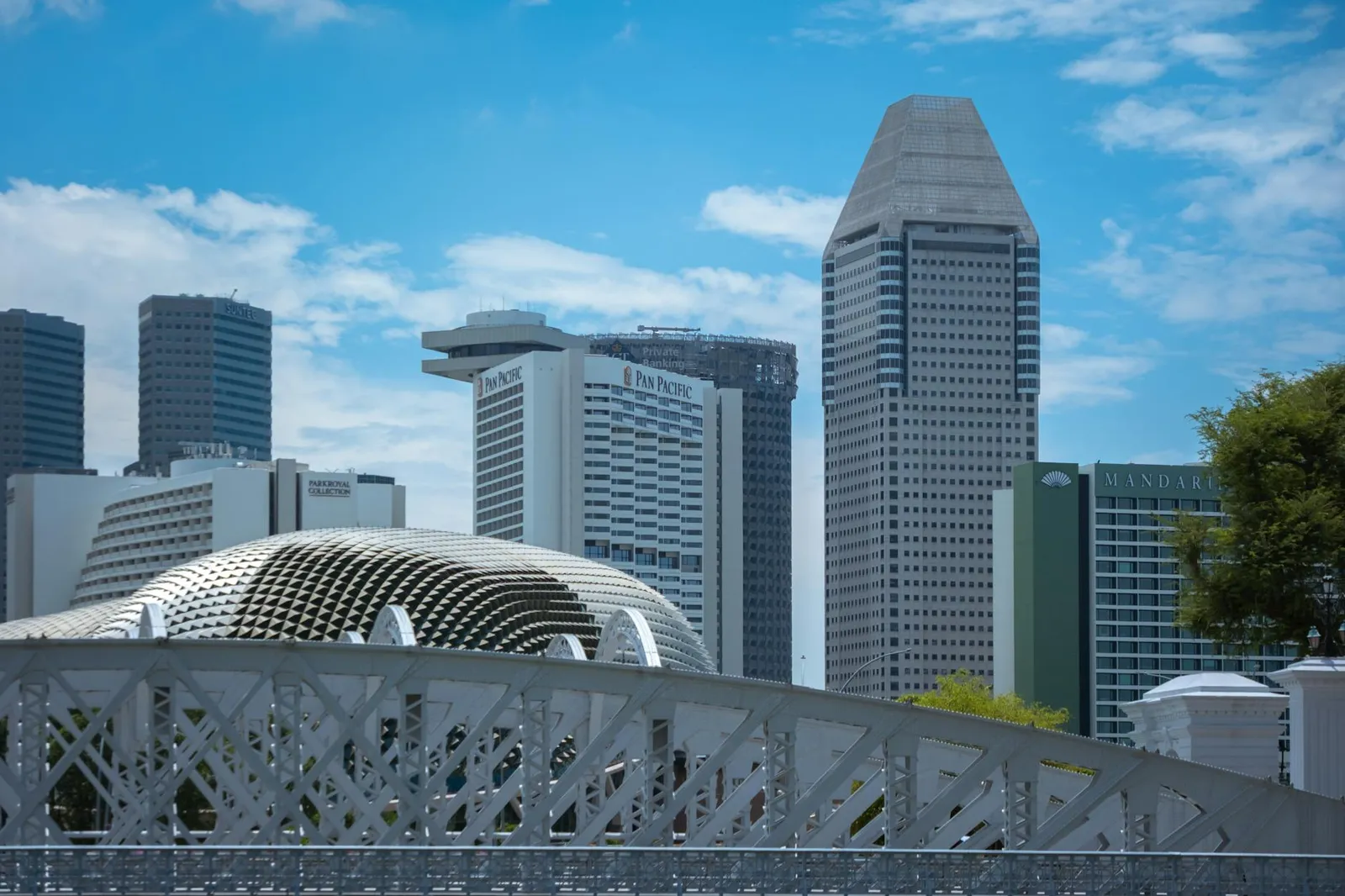 Por qué los bancos de Singapur rechazan la documentación europea de AML: razones clave explicadas