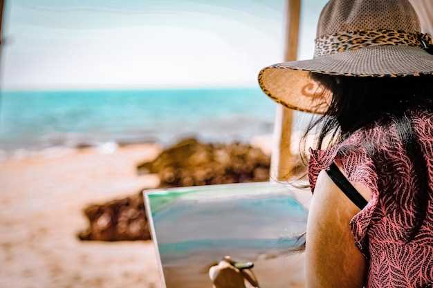 Getting to the Beach: Parking, Public Transport, and Accessibility