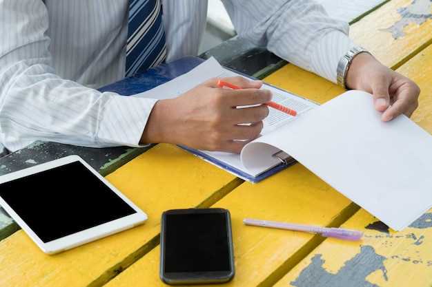 Choosing Between Offshore, Onshore, and Correspondent Banking Options