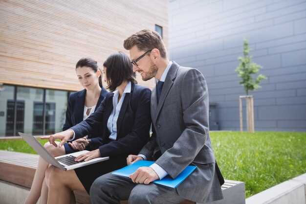 Determine Your Company Structure: Private vs Public